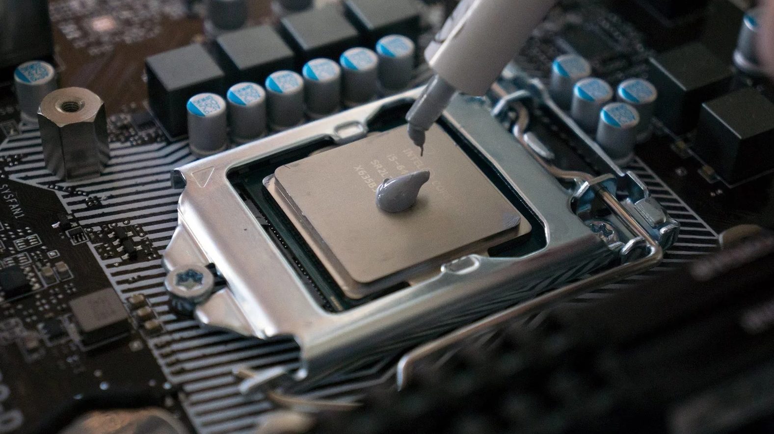 7 Rekomendasi Thermal Paste Terbaik Untuk Laptop Dan PC (2020) Gusjigang